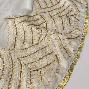 TAHARI‎ Christmas Tree Skirt Satiny Gold Embroidered & Beads Holiday Gold Trim